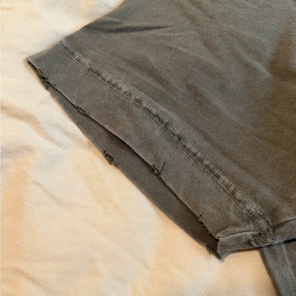 Abercrombie & Fitch Distressed Vintage-Inspired Tee. - Picture 4 of 6